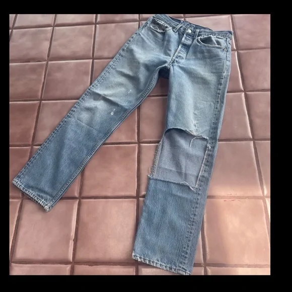 🤩 SOLD-Vtg 80s 501xx Button-fly Levi Jeans 28”X 29” - Picture 2 of 14